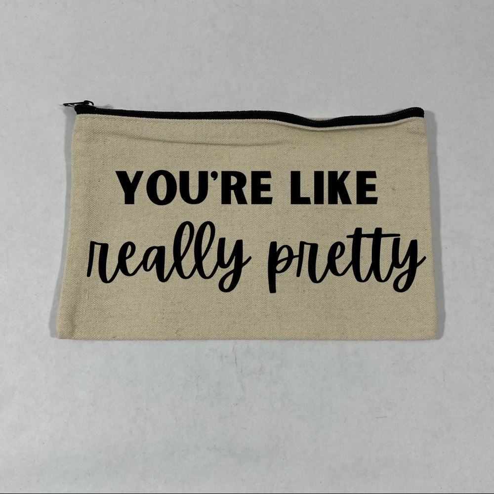 Really pretty make up‎ bag
